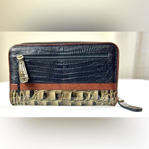 Brahmin Leather Embossed Zip Around Wallet - Picture 2 of 10